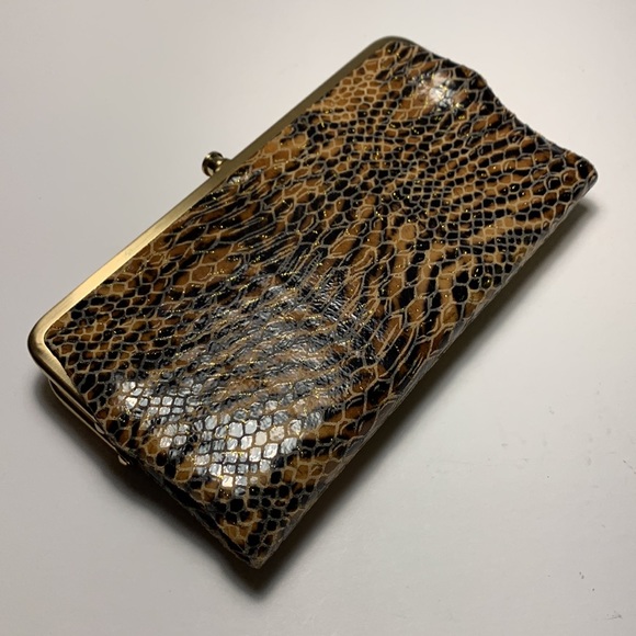 HOBO International Clutch Wallet - Picture 14 of 14